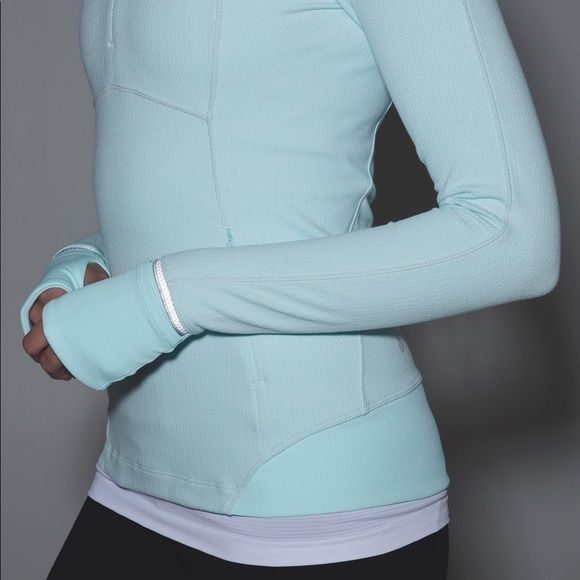 Lululemon Runderful Jacket - Picture 8 of 15